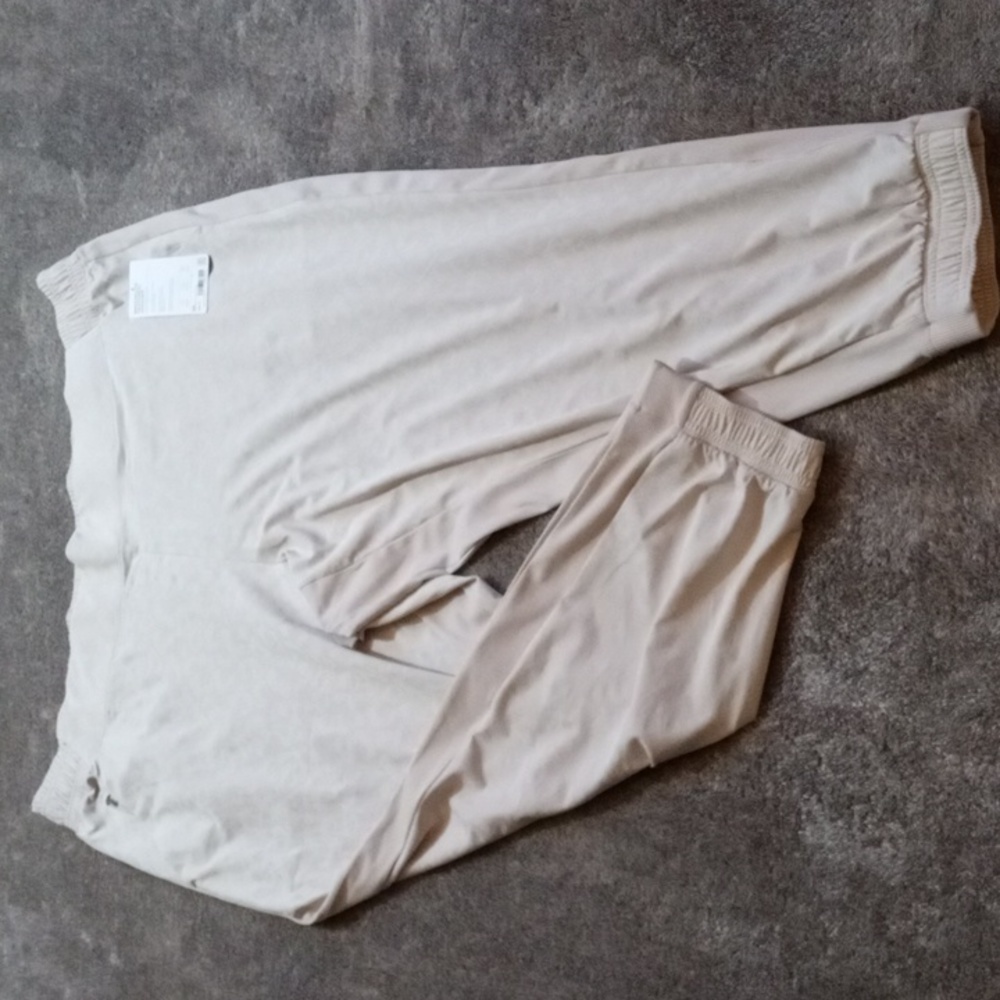Athleta NWT Brooklyn Textured Joggers animal print
